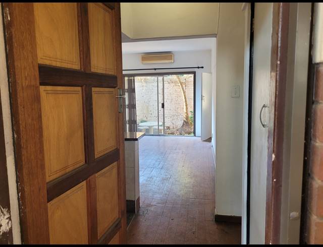 1.5 BEDROOM FLAT TO LET IN MORNINGSIDE